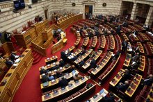 Κατατέθηκε στη Βουλή ο κλιματικός νόμος - Τα μέτρα για κτίρια, οχήματα, ενέργεια	